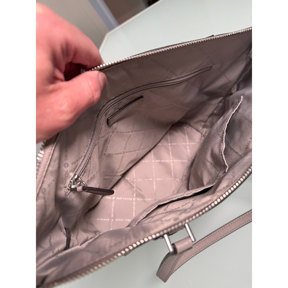 Michael Kors Charlotte Large Top Zip Leather Tote Pearl Gray #35FOSCFT3L - Picture 9 of 14